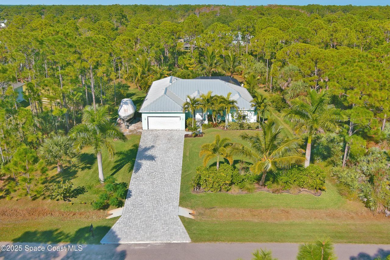 4060 Edisto Drive, Grant, FL 32949 Photo