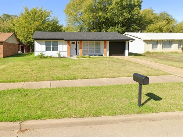 1722 Proctor Drive, Grand Prairie, TX 75051