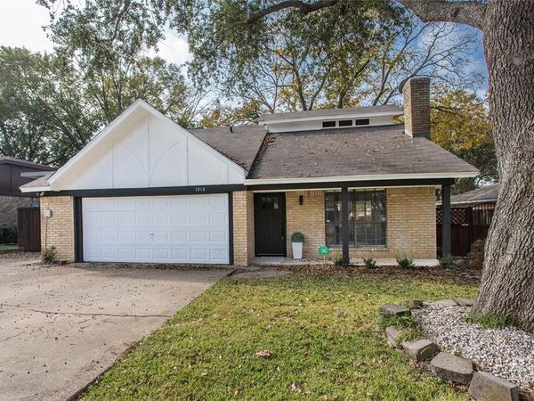 1918 Longmeadow Drive, Arlington, TX 76015