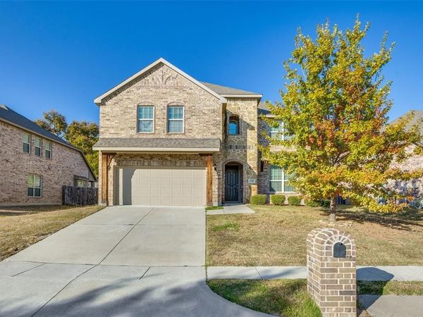 1725 Crescent Oak Street, Wylie, TX 75098