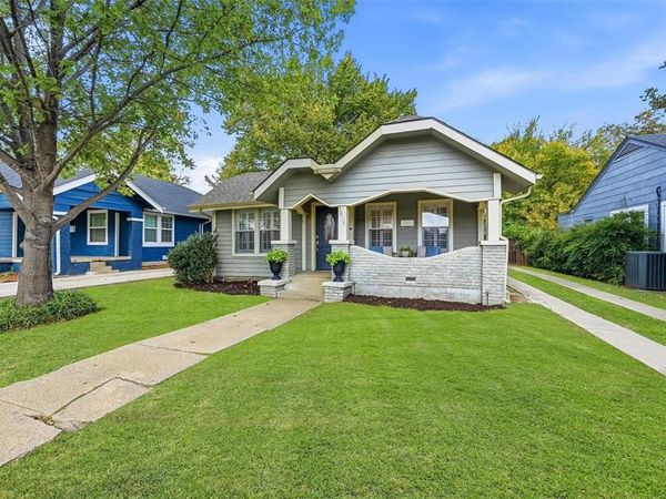 3816 Calmont Avenue, Fort Worth, TX 76107