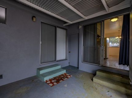 3905 Fotos Ct, Sacramento, CA 95820 Photo