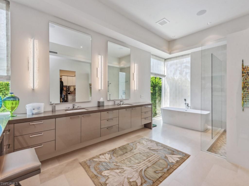 440 Spinnaker Dr, Naples, FL 34102 Photo