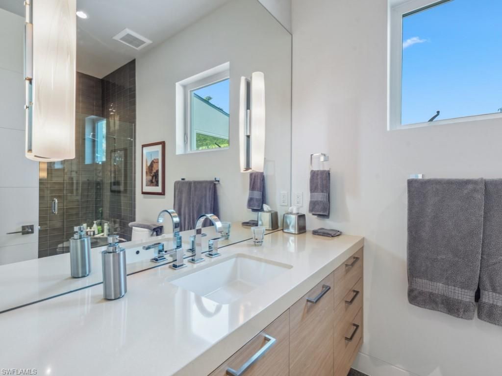 440 Spinnaker Dr, Naples, FL 34102 Photo