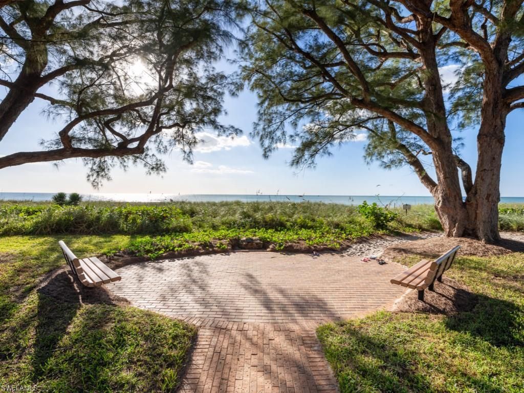440 Spinnaker Dr, Naples, FL 34102 Photo