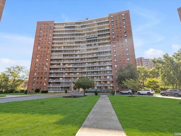 61-45 98th Street, Unit 10L, Rego Park, NY 11374