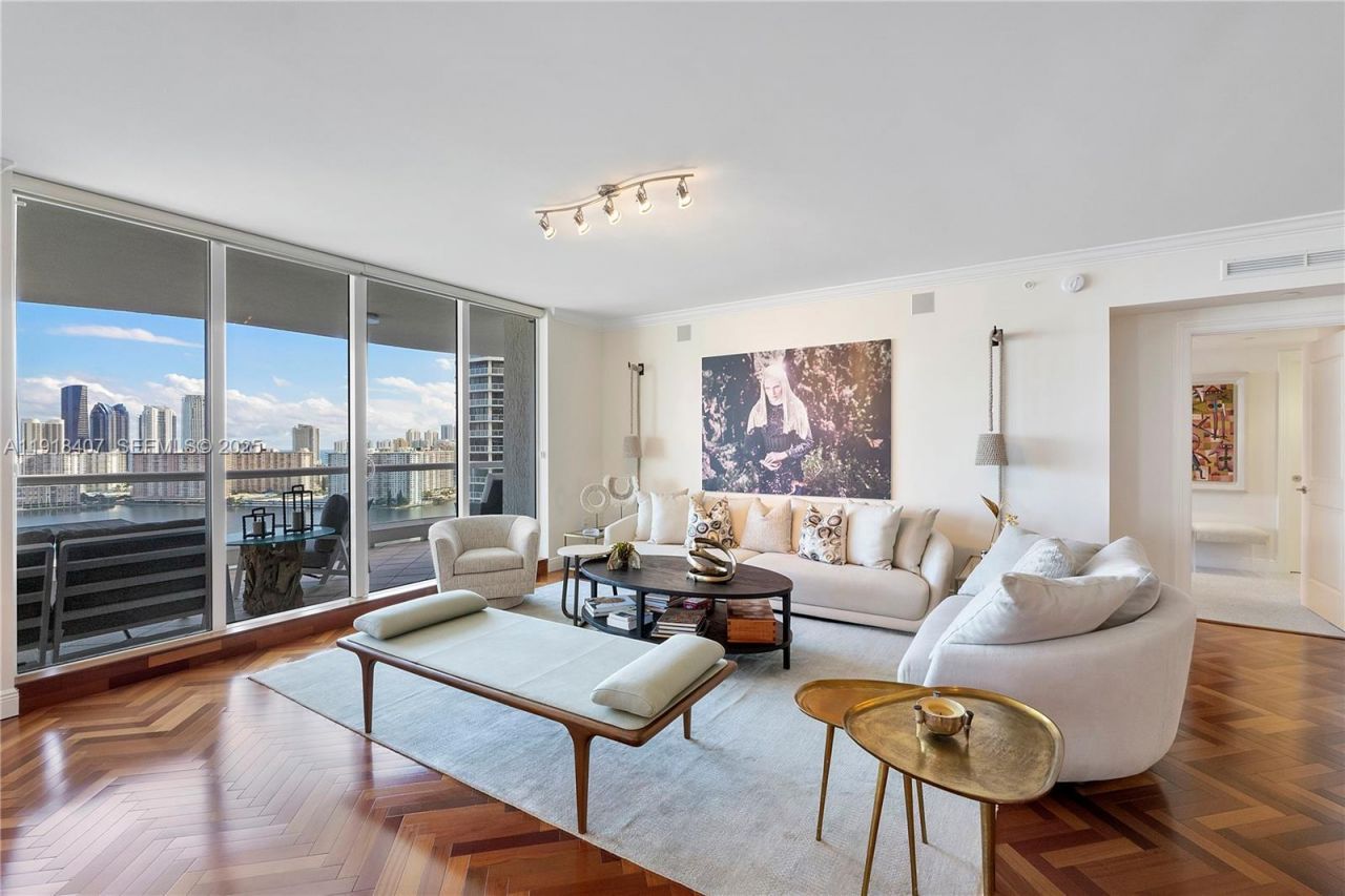 6000 Island Blvd, Unit 2406, Aventura, FL 33160 Photo