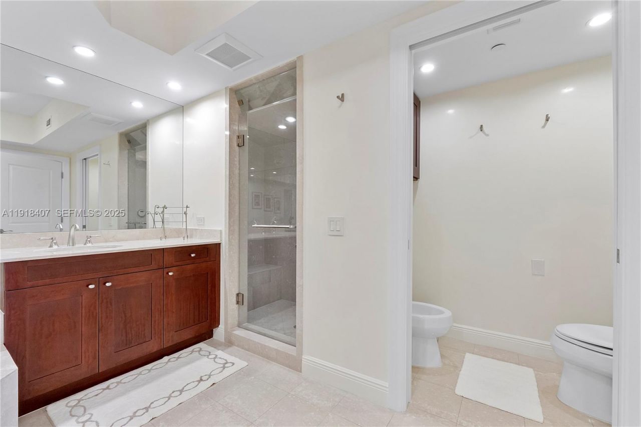 6000 Island Blvd, Unit 2406, Aventura, FL 33160 Photo