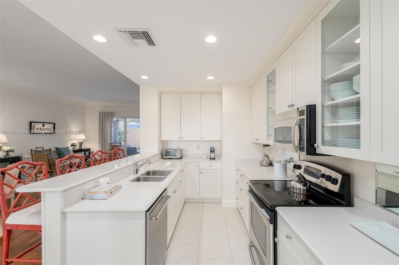 11609 SE Florida Ave, Hobe Sound, FL 33455 Photo