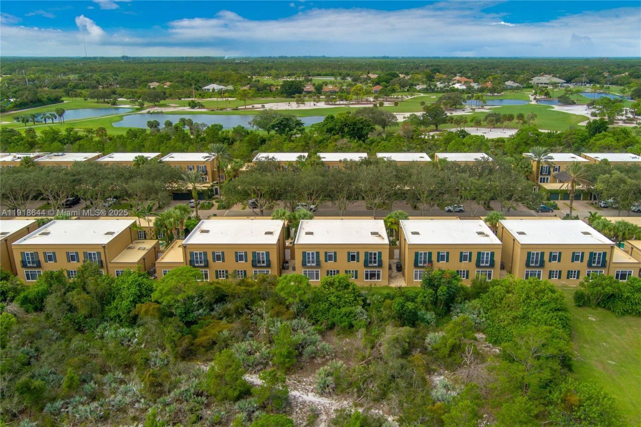 11609 SE Florida Ave, Hobe Sound, FL 33455 Photo