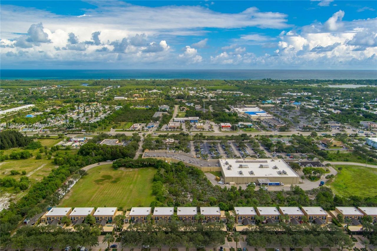 11609 SE Florida Ave, Hobe Sound, FL 33455 Photo