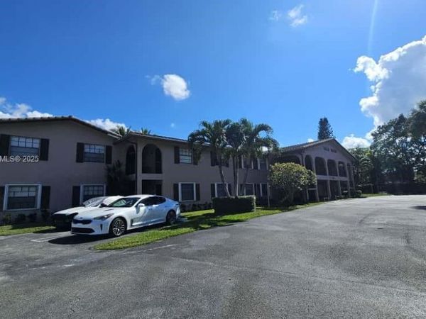 3307 NW 108th Dr, Unit 8B, Coral Springs, FL 33065