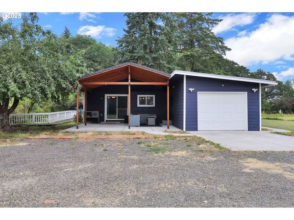93215 LONG TOM DR, Cheshire, OR 97419