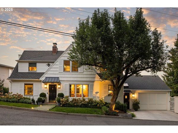 604 NW MACLEAY BLVD, Portland, OR 97210