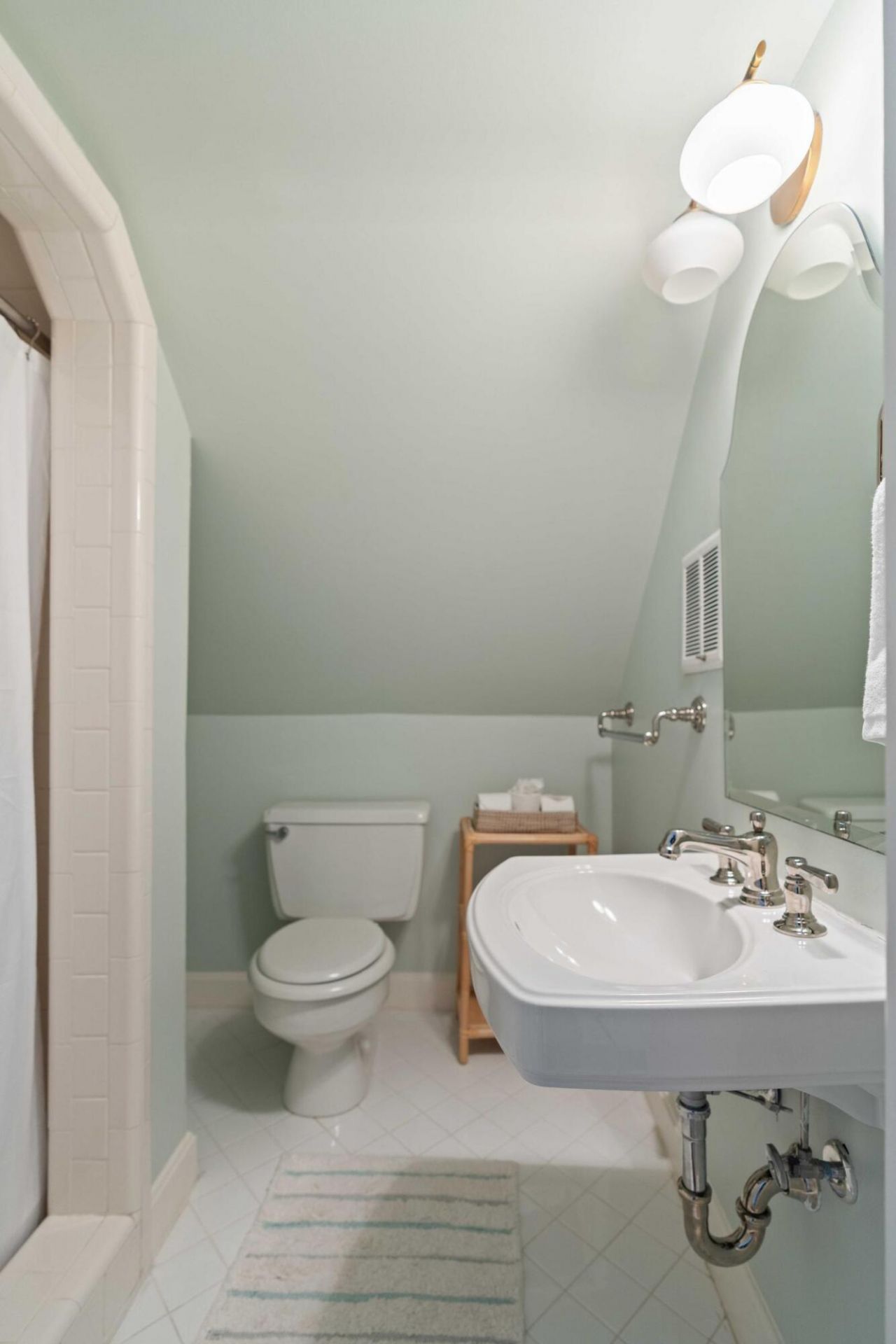 32 Wentworth Street Photo 30