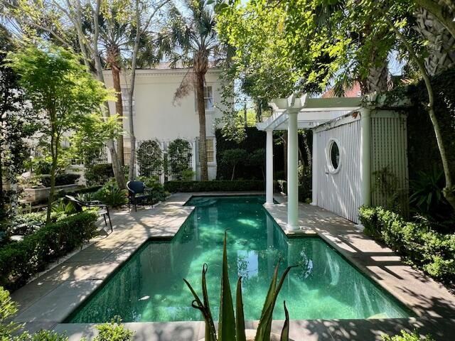 32 Wentworth Street Photo 36