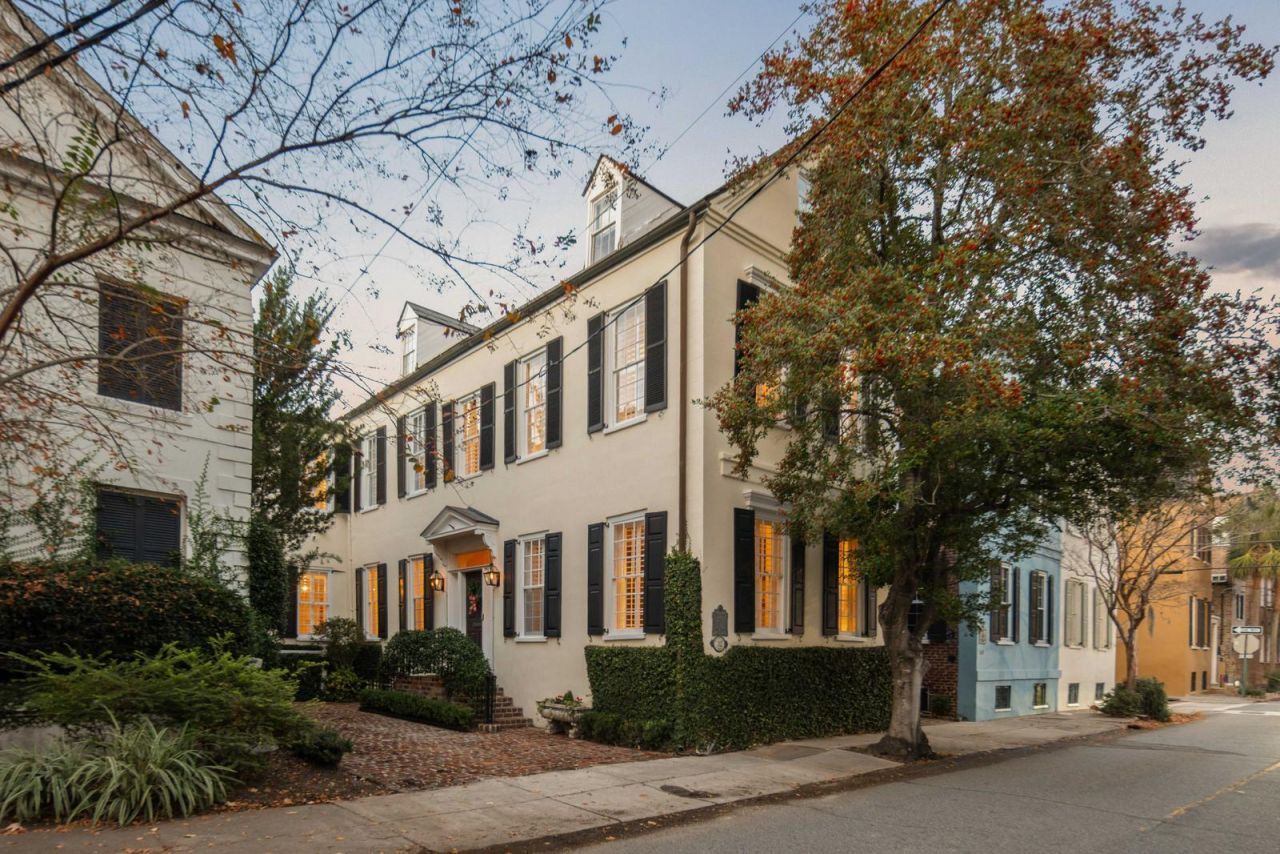 32 Wentworth Street Photo 40