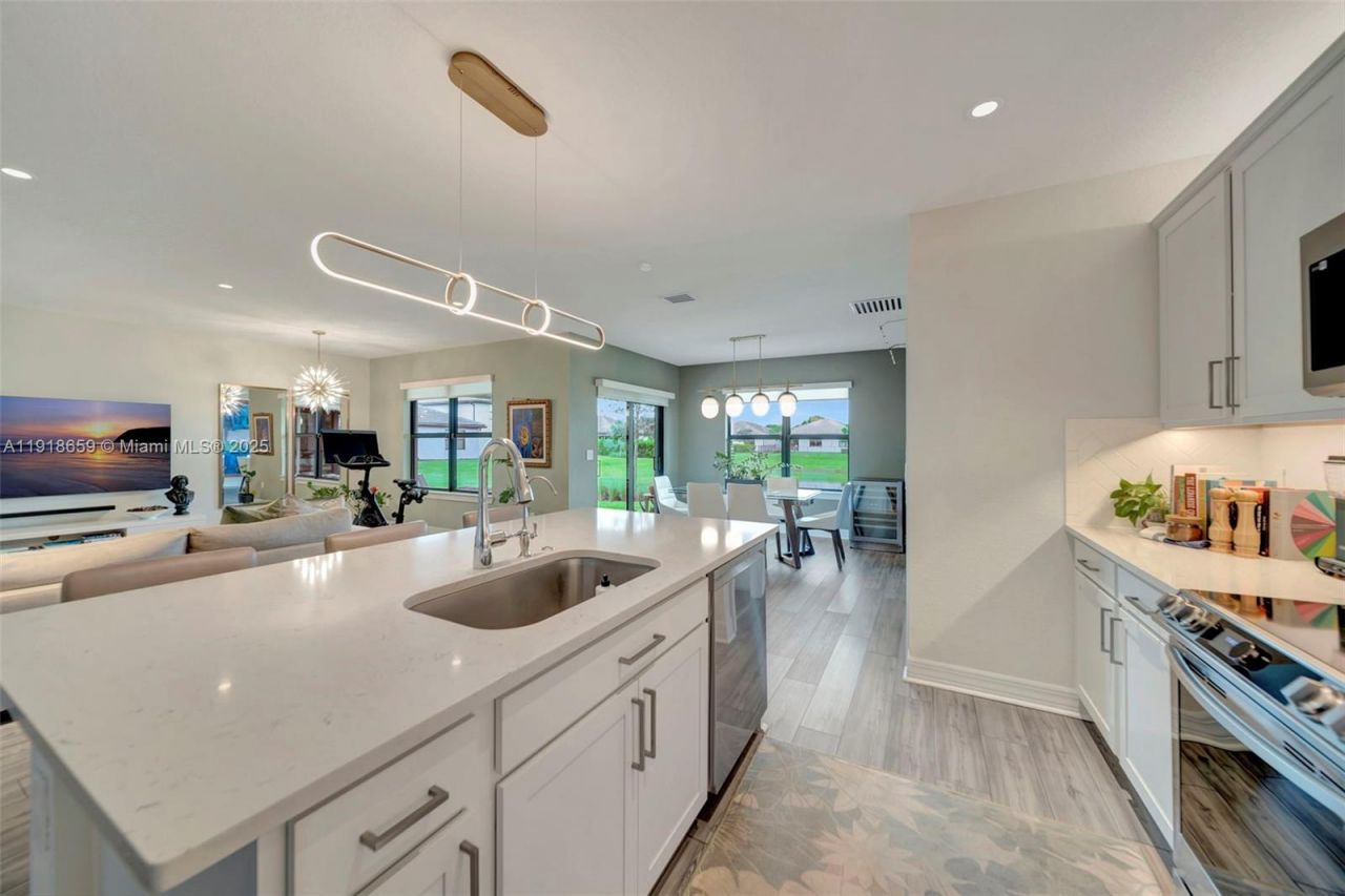 2941 Shortleaf Ave, Lauderdale Lakes, FL 33311 Photo