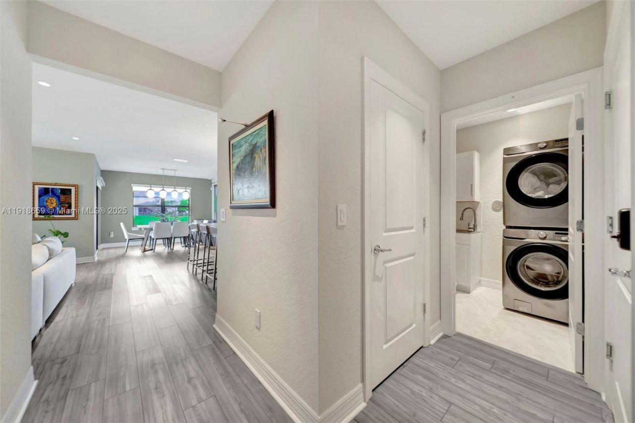 2941 Shortleaf Ave, Lauderdale Lakes, FL 33311 Photo