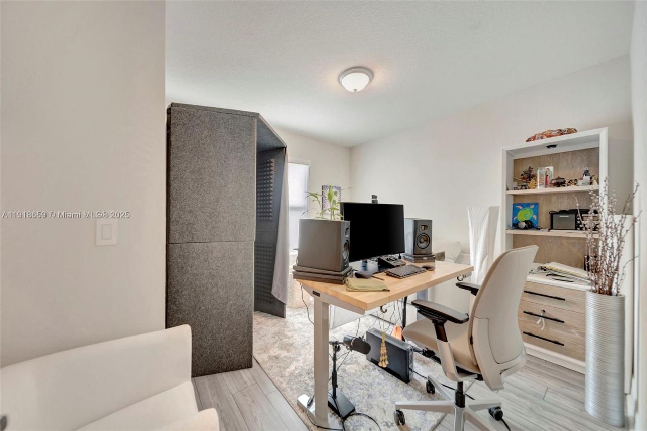 2941 Shortleaf Ave, Lauderdale Lakes, FL 33311 Photo