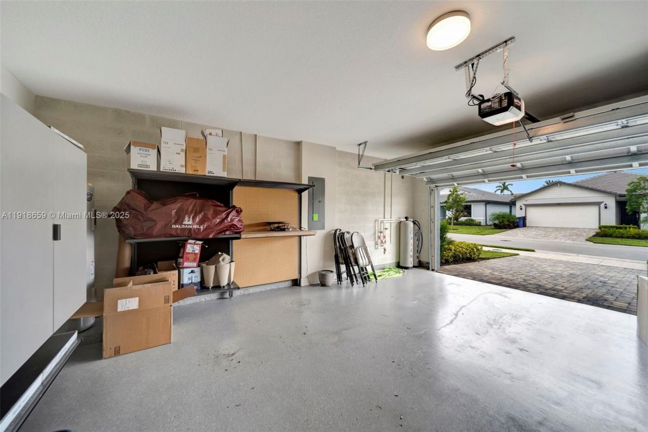 2941 Shortleaf Ave, Lauderdale Lakes, FL 33311 Photo