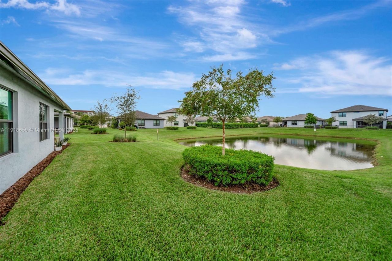 2941 Shortleaf Ave, Lauderdale Lakes, FL 33311 Photo