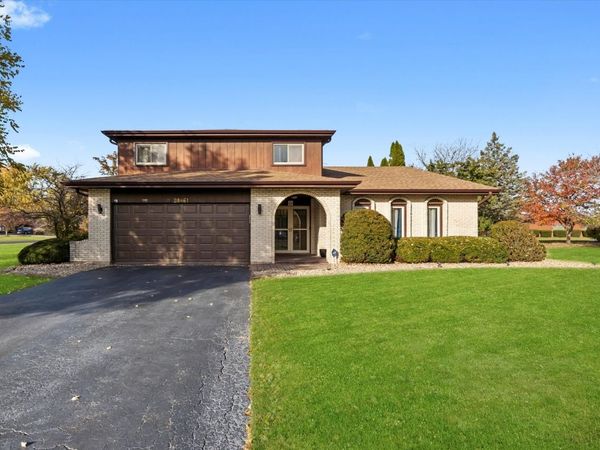 24661 S WILDWOOD Trail, Crete, IL 60417