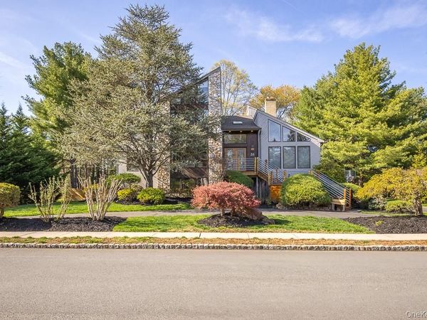 16 Lady Godiva Way, New City, NY 10956