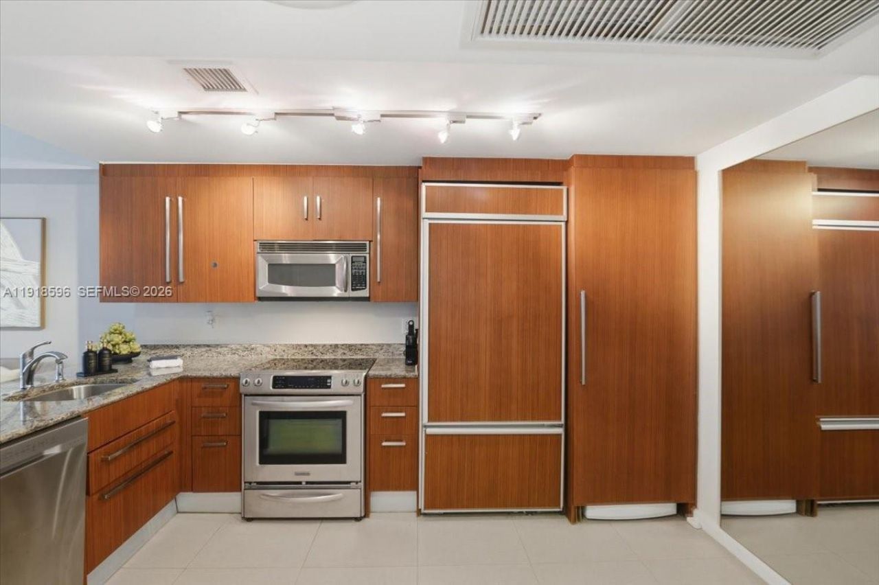 10275 Collins Avenue, Unit 1101, Bal Harbour, FL 33154 Photo