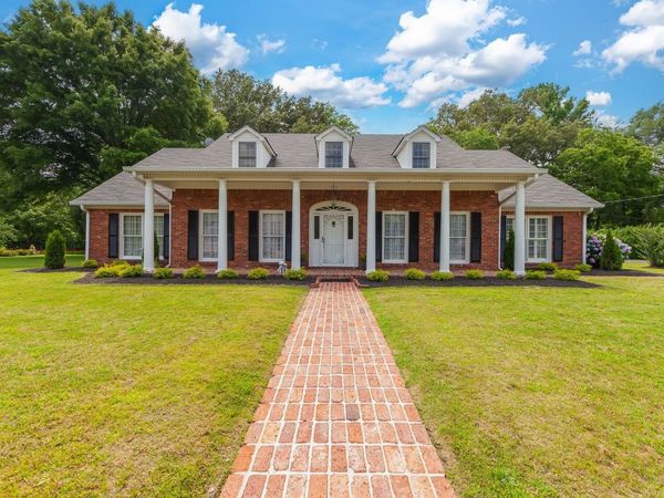 915 Lee Avenue, Brownsville, TN 38012