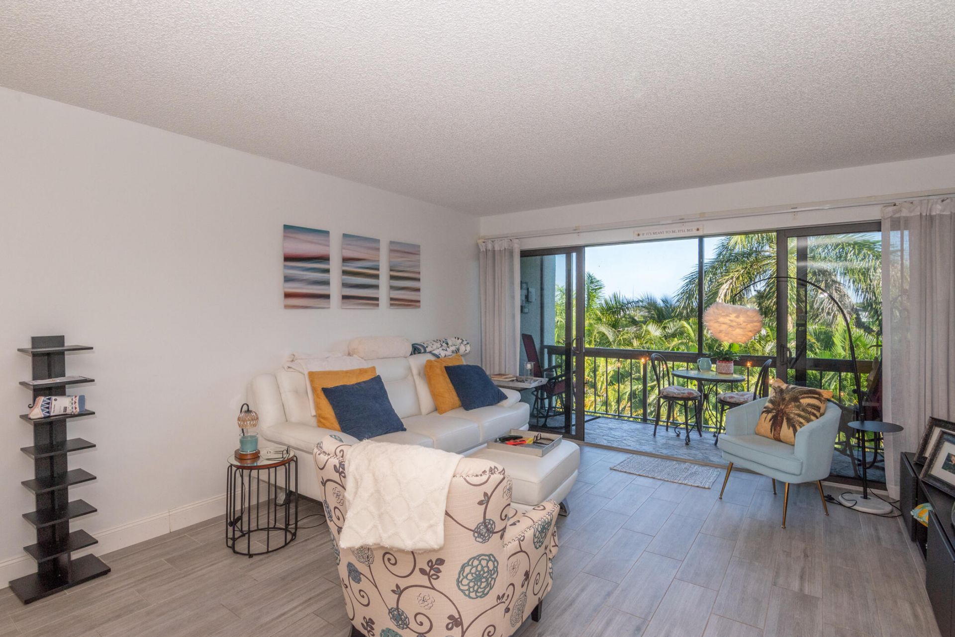 2550 Presidential Way, Unit 302, West Palm Beach, FL 33401 Photo