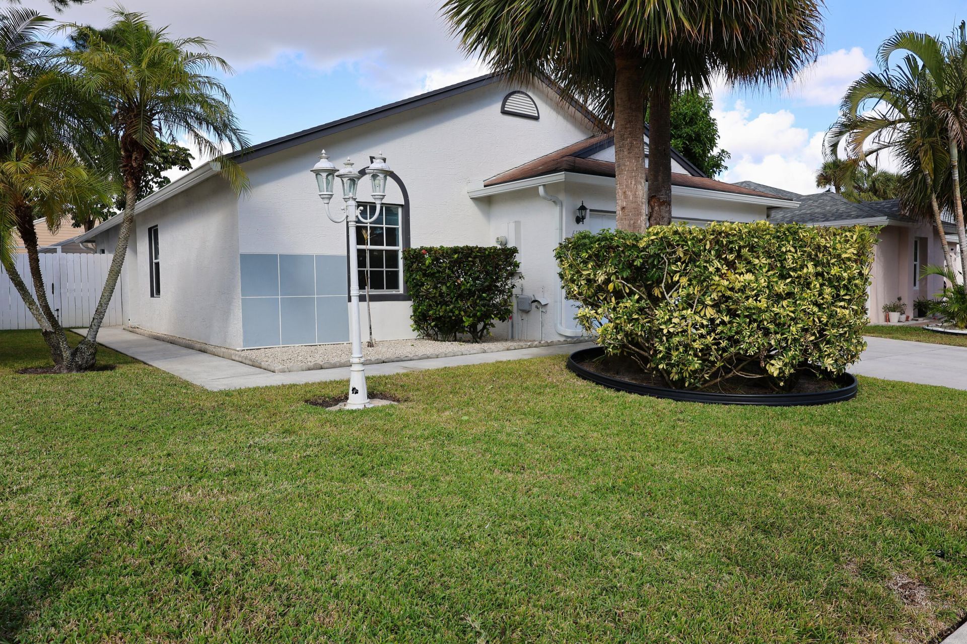 6196 Azalea Circle, West Palm Beach, FL 33415 Photo