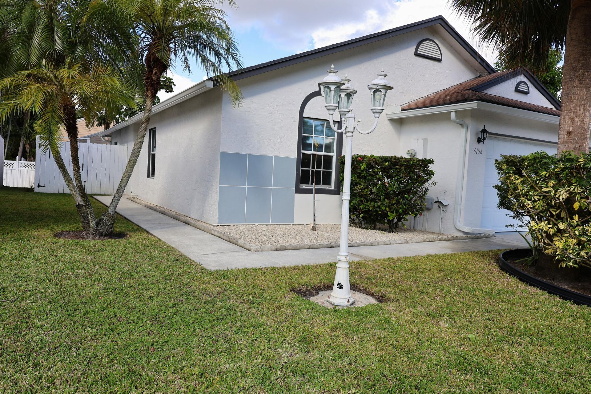 6196 Azalea Circle, West Palm Beach, FL 33415 Photo
