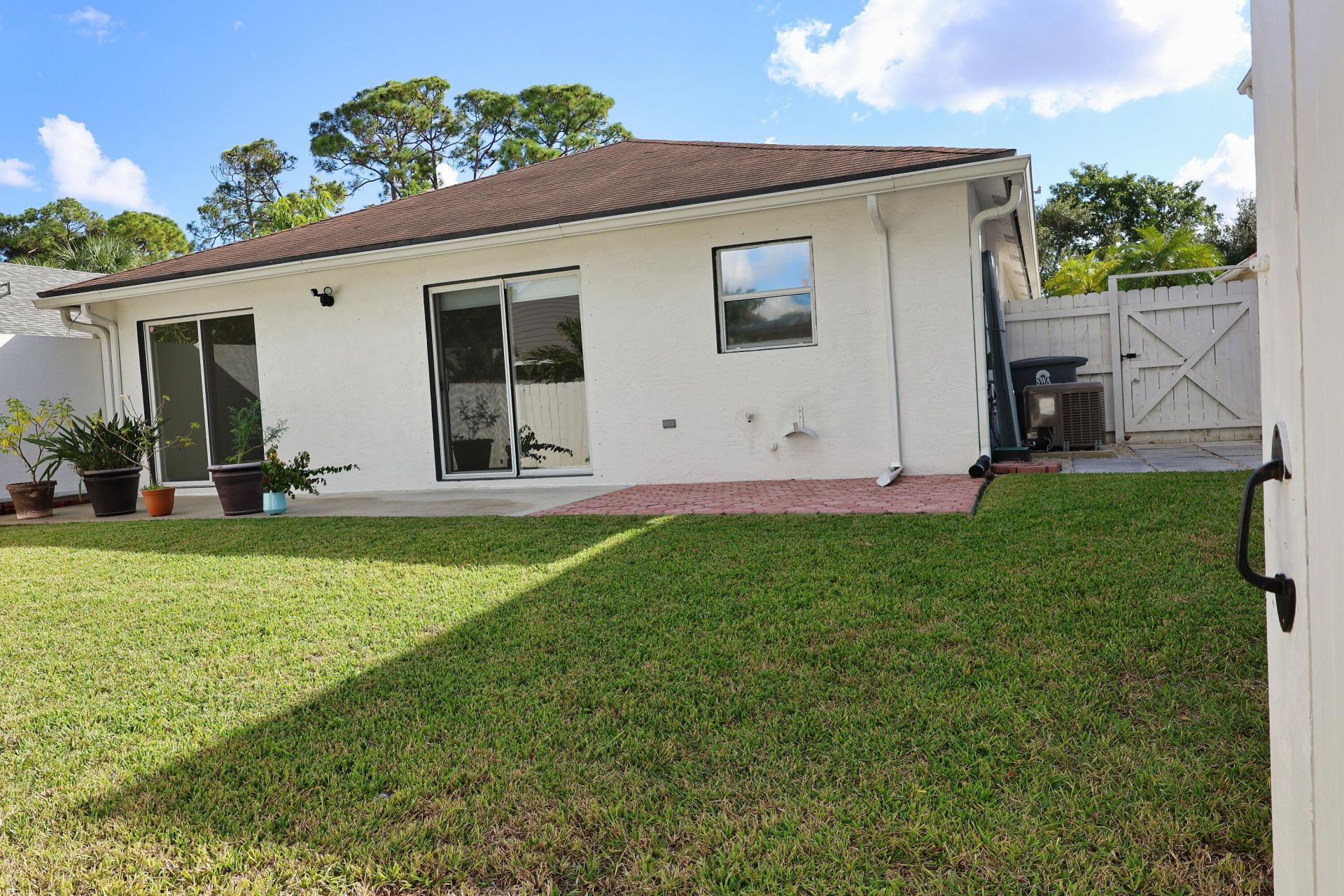 6196 Azalea Circle, West Palm Beach, FL 33415 Photo