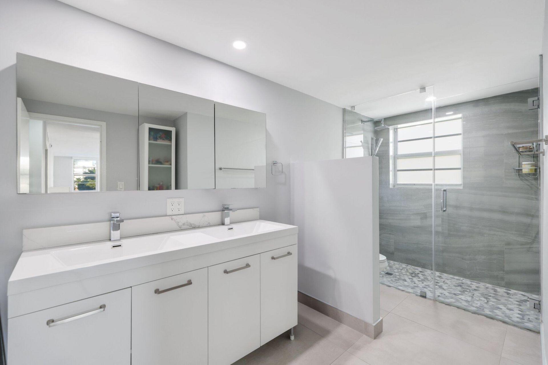 10180 W Bay Harbor Drive, Unit 2c, Bay Harbor Islands, FL 33154 Photo