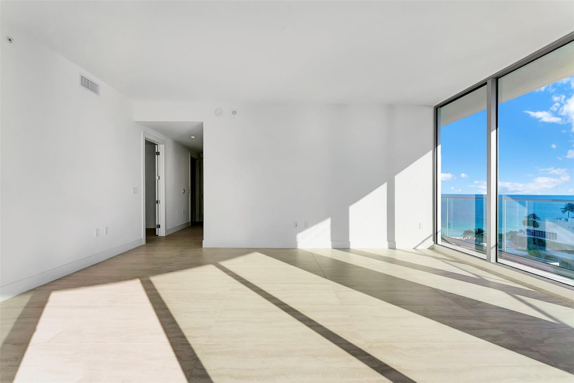 153 N Seabreeze Boulevard, Unit 902, Fort Lauderdale, FL 33304 Photo