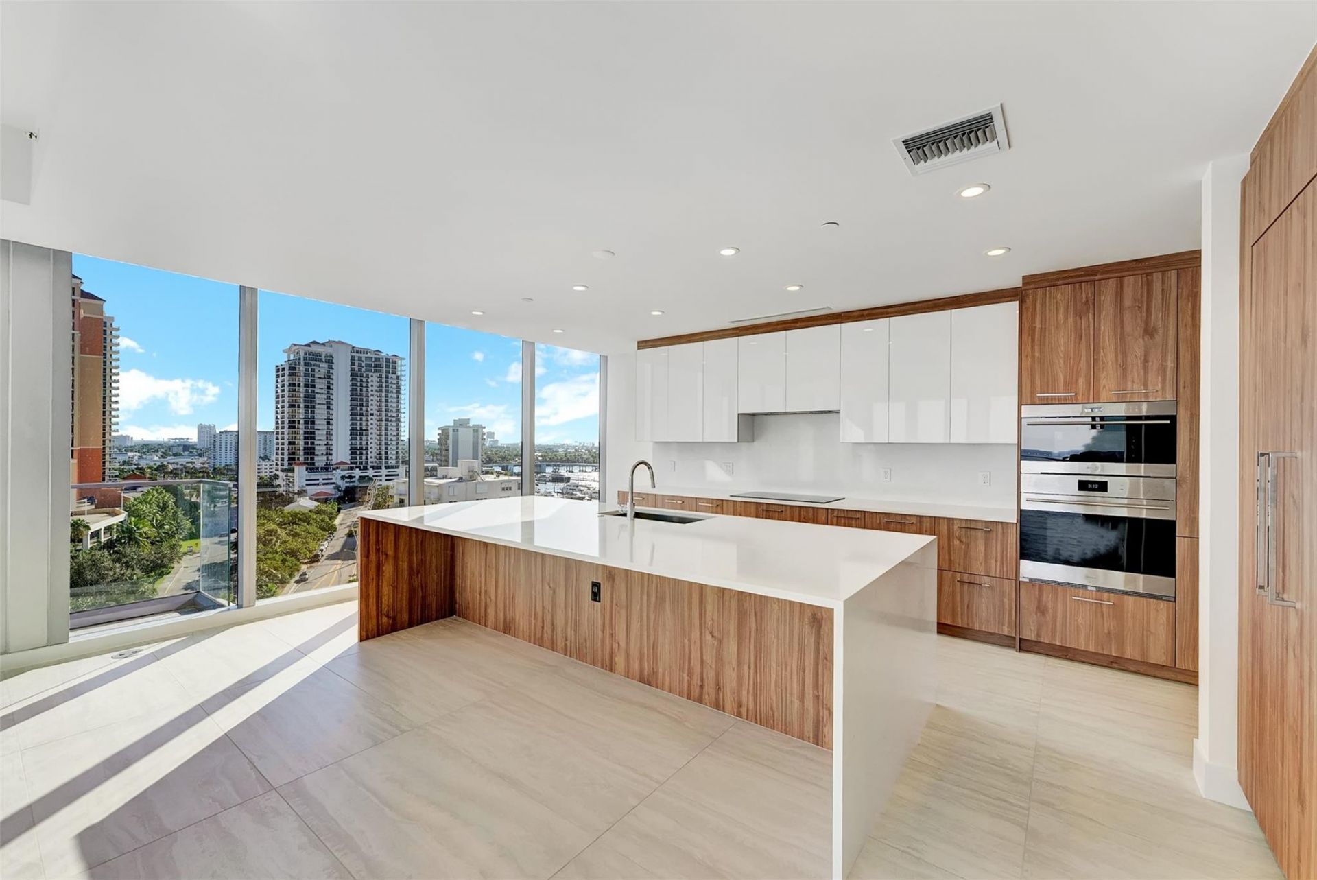 153 N Seabreeze Boulevard, Unit 902, Fort Lauderdale, FL 33304 Photo