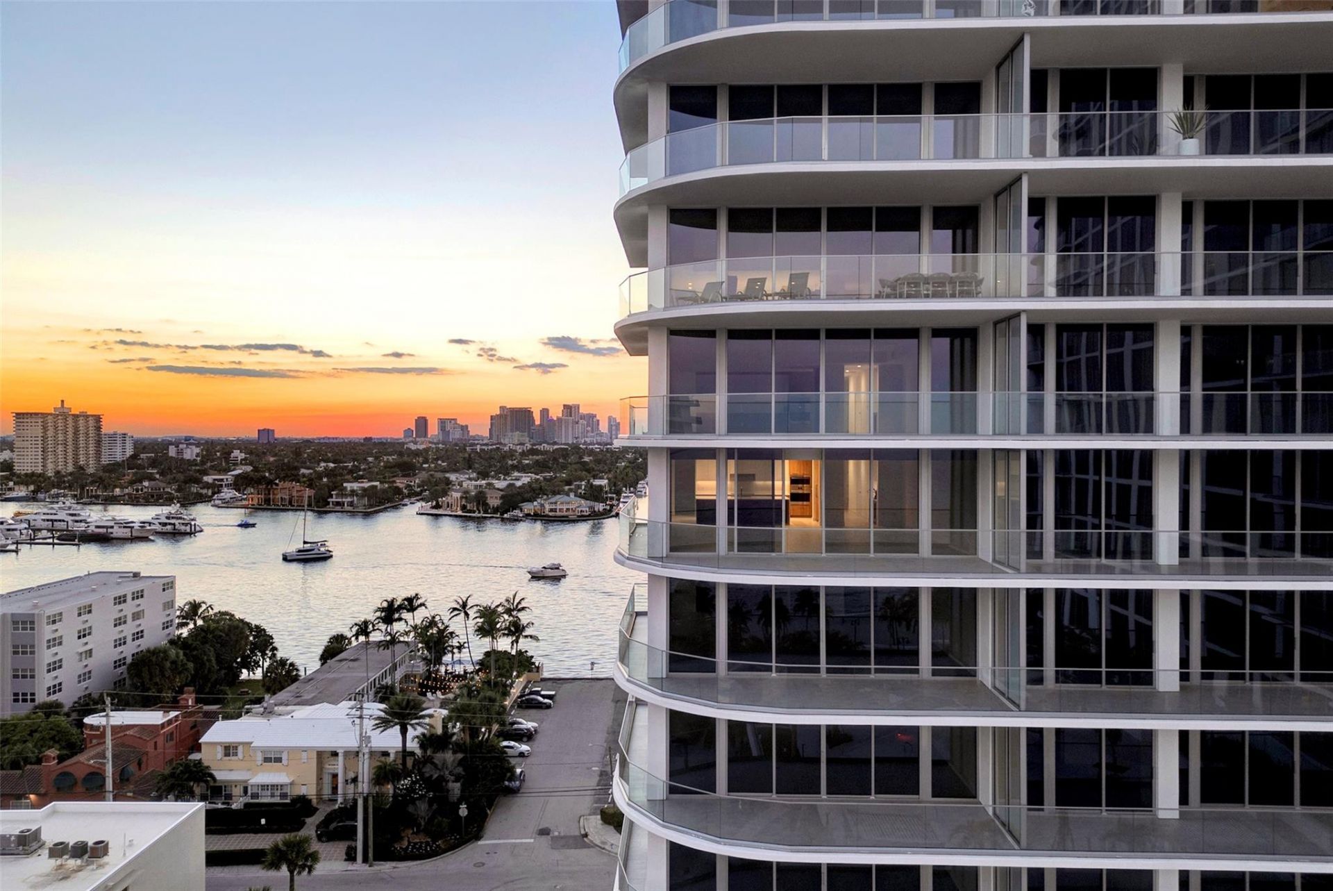153 N Seabreeze Boulevard, Unit 902, Fort Lauderdale, FL 33304 Photo