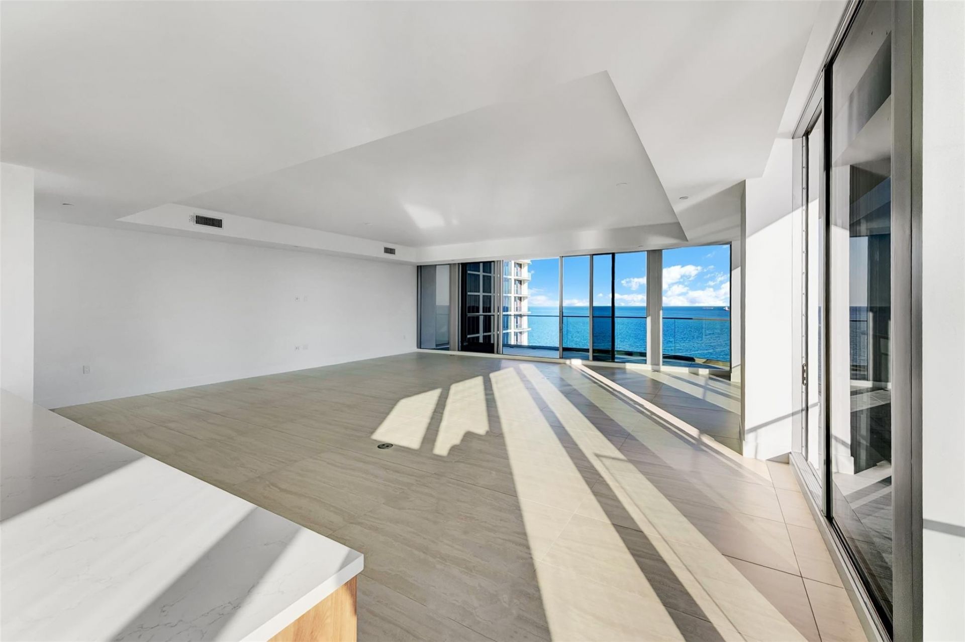 153 N Seabreeze Boulevard, Unit 902, Fort Lauderdale, FL 33304 Photo