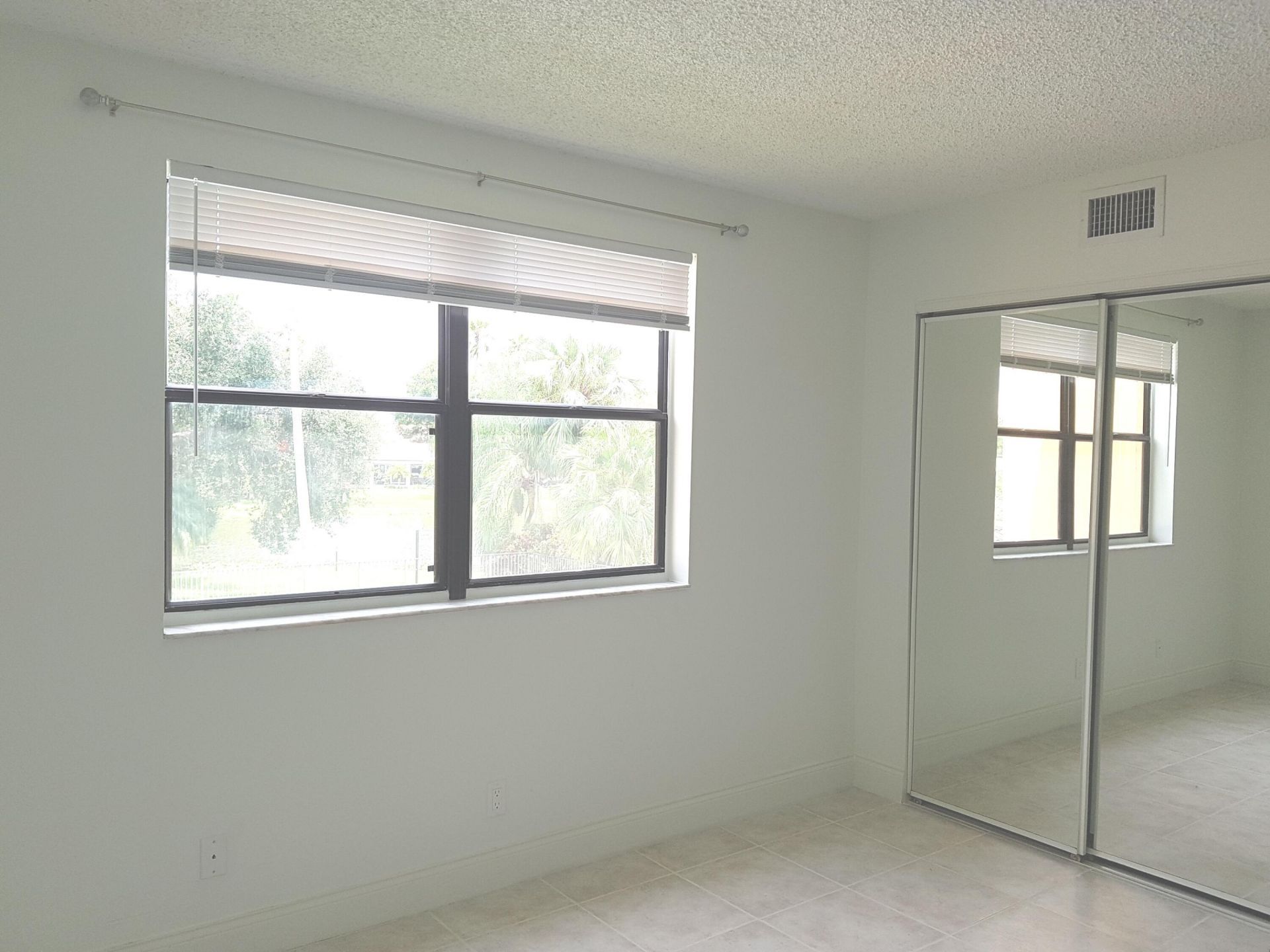 11453 NW 39th Court, Unit 211, Coral Springs, FL 33065 Photo