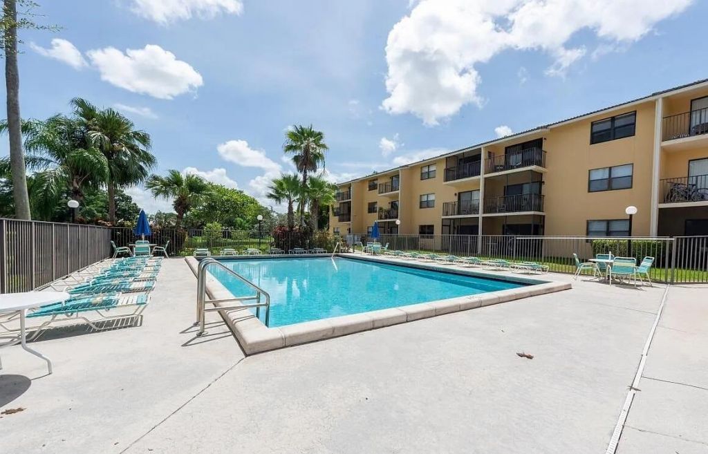 11453 NW 39th Court, Unit 211, Coral Springs, FL 33065 Photo