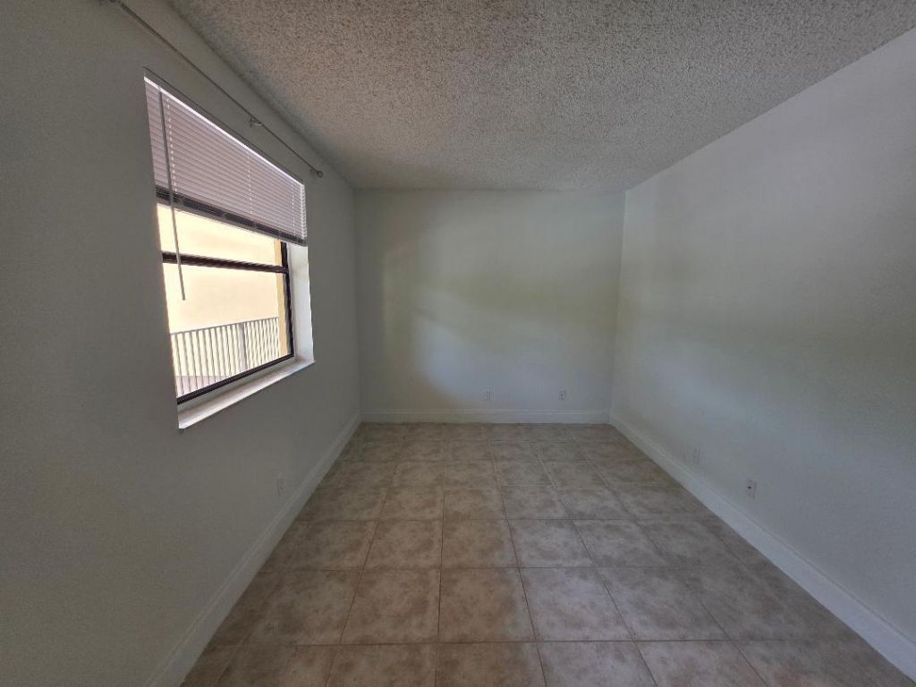 11453 NW 39th Court, Unit 211, Coral Springs, FL 33065 Photo