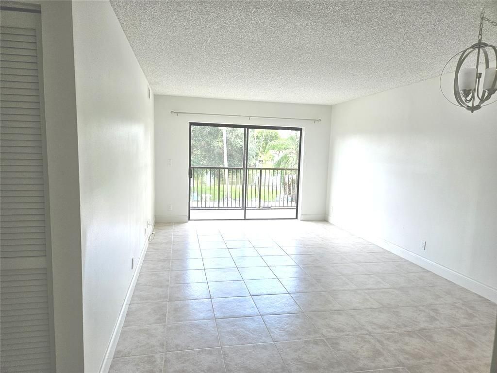 11453 NW 39th Court, Unit 211, Coral Springs, FL 33065 Photo