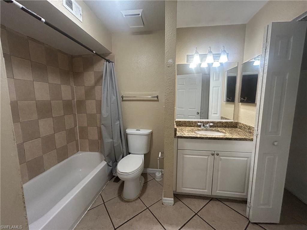 2865 Winkler Ave, Unit 407, Fort Myers, FL 33916 Photo