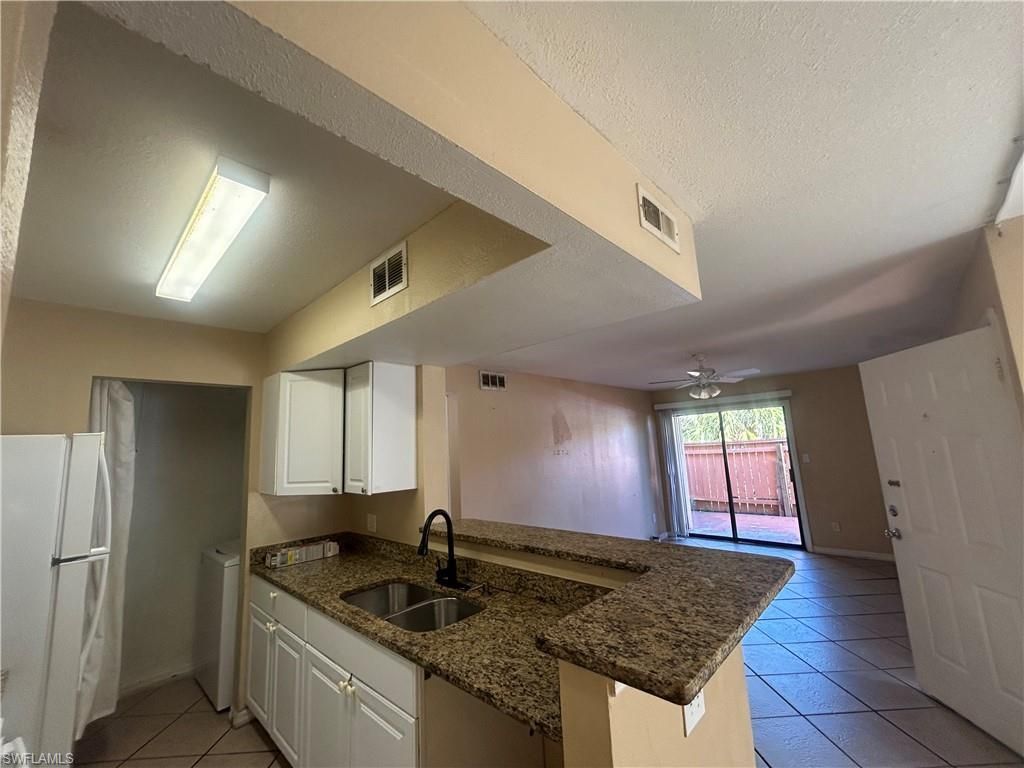 2865 Winkler Ave, Unit 407, Fort Myers, FL 33916 Photo