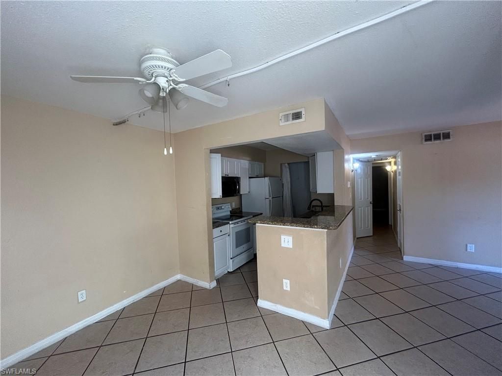 2865 Winkler Ave, Unit 407, Fort Myers, FL 33916 Photo