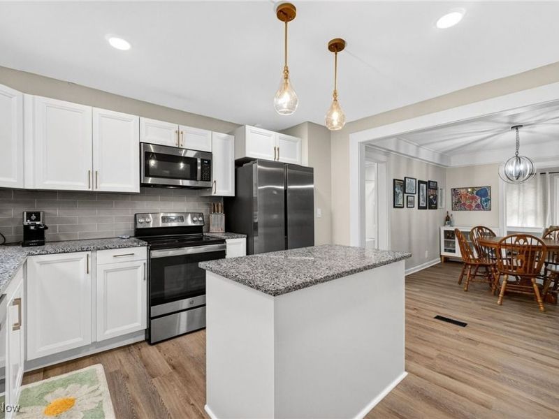 1570 Stadelman Avenue, Akron, OH 44320 Photo 10