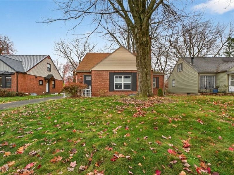 1570 Stadelman Avenue, Akron, OH 44320 Photo 2