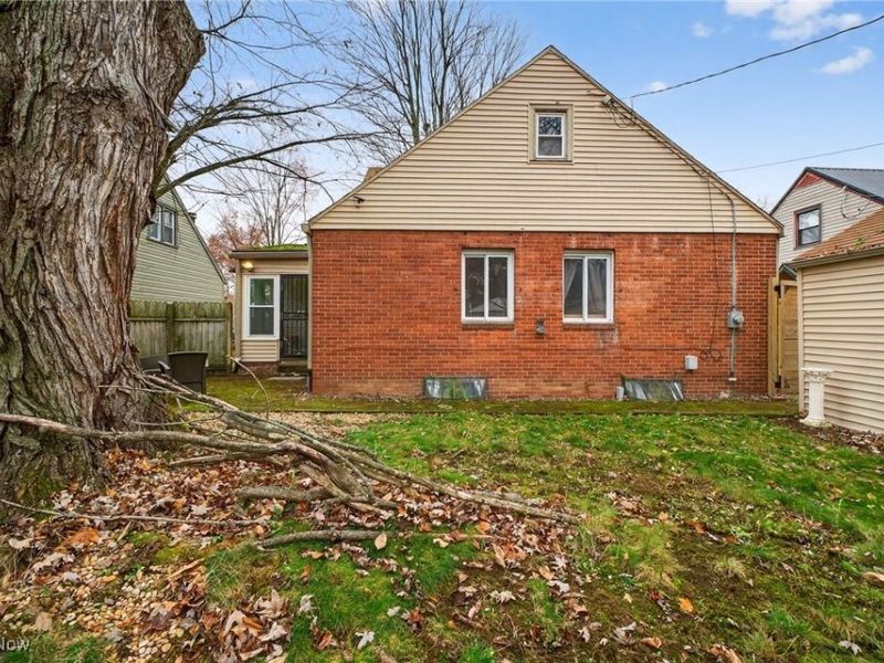 1570 Stadelman Avenue, Akron, OH 44320 Photo 32