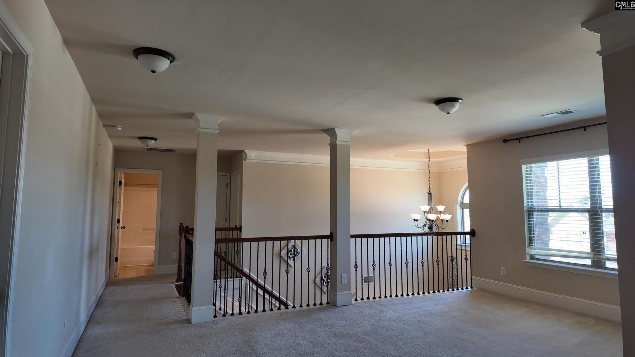 549 Everton Drive Photo 16